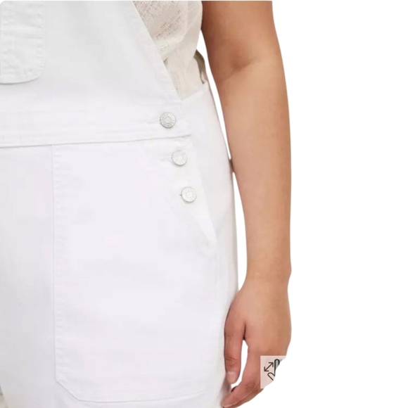 TORRID BRAND NEW Plus Size Lightweight White Denim Shorttall Jean Overall Shorts - Picture 10 of 16